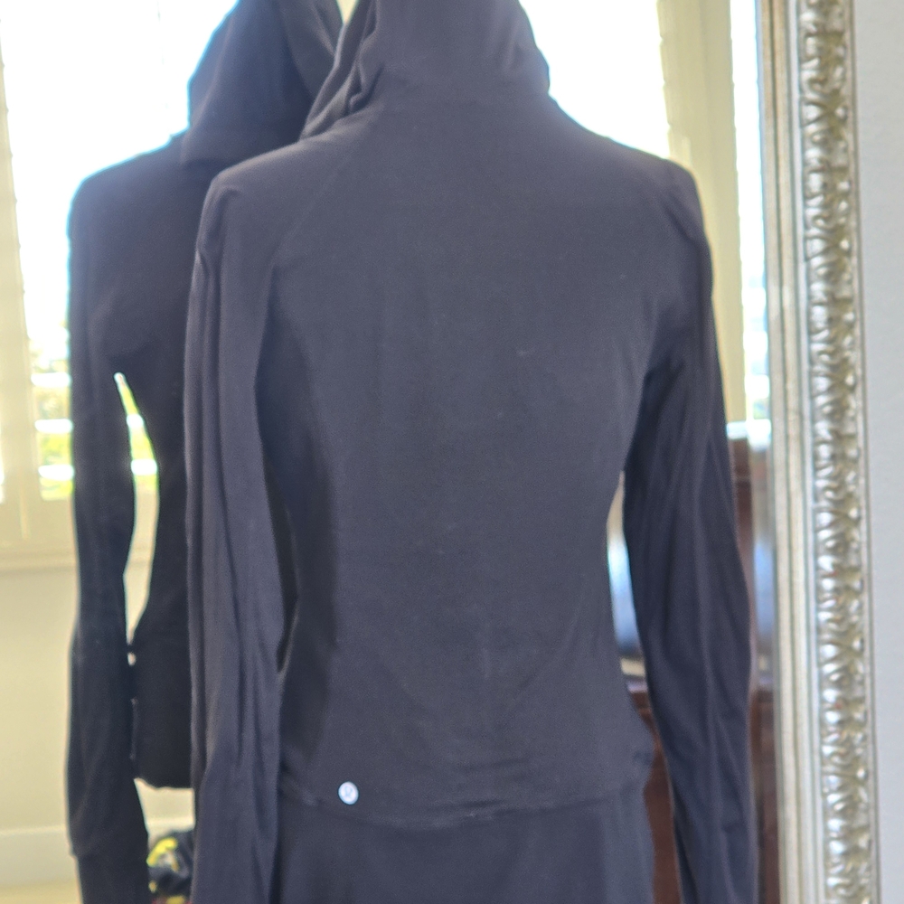 Lululemon Reversible Black Hooded Jacket Size 8 - Picture 11 of 14